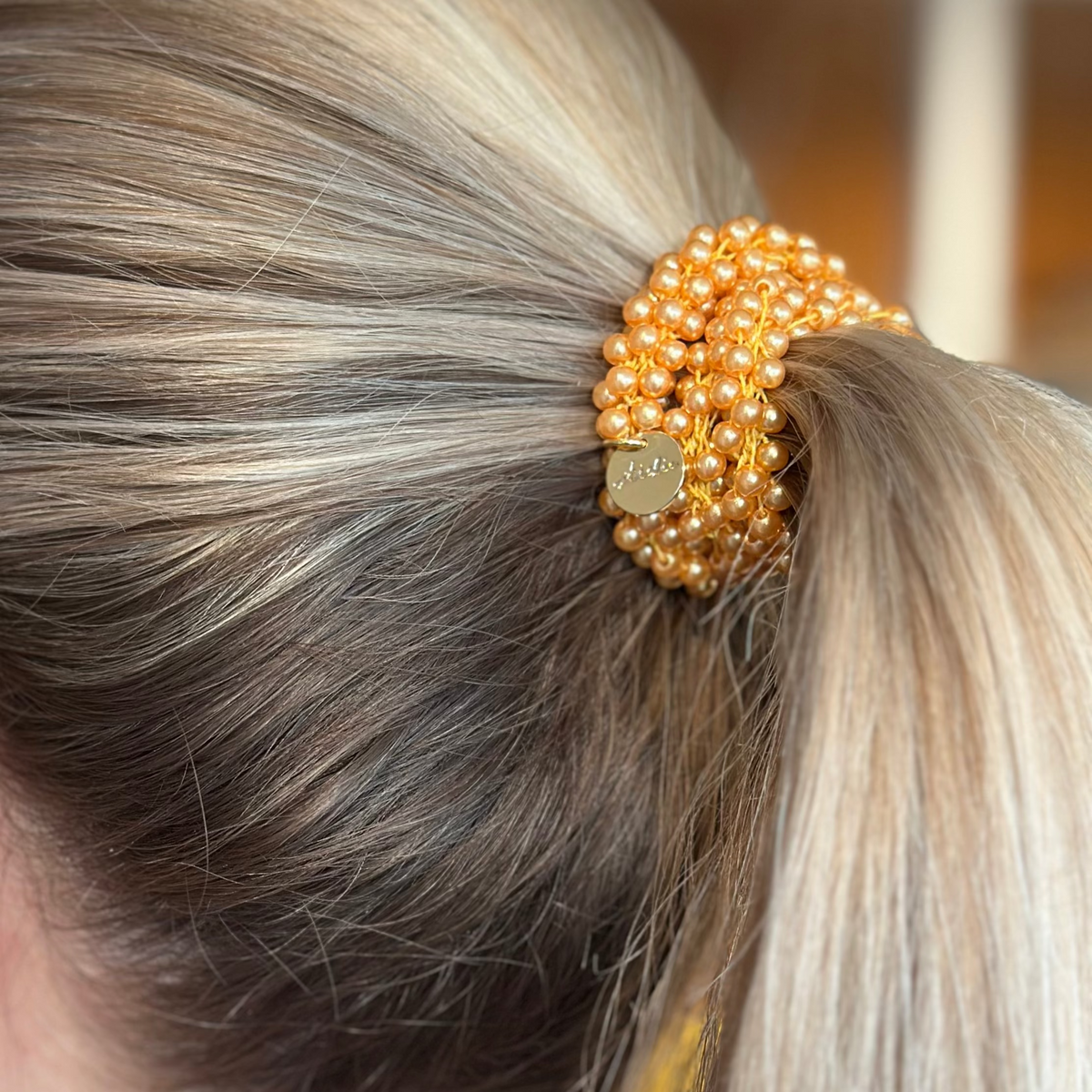 Stiekie Gold Pearl – Parel Haarelastiek & Armband